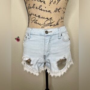 Altar’d State Denim & Crochet Lace Destroyed Shorts Size 26 Light Denim & White